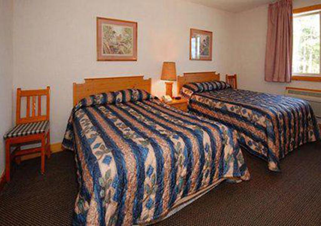 The Pinewood Lodge Au Gres Rom bilde